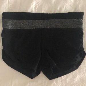 Forever 21 athletic workout shorts size medium